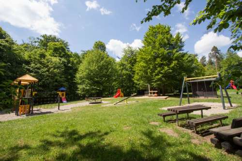 Großer Kinderspielplatz